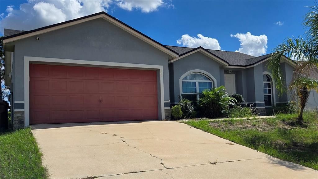 For Sale: $255,000 (3 beds, 2 baths, 1233 Square Feet)