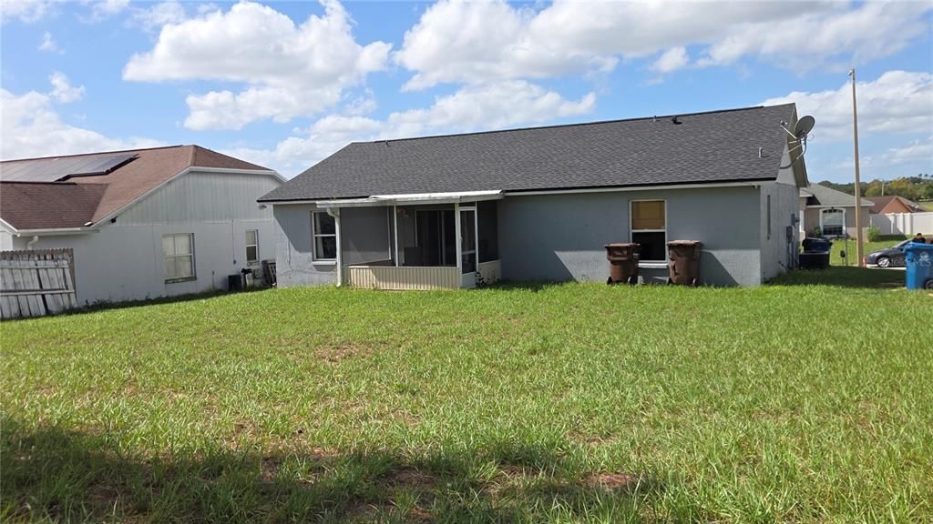For Sale: $255,000 (3 beds, 2 baths, 1233 Square Feet)
