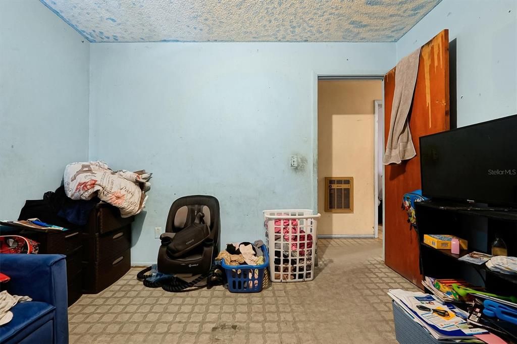 На продажу: $195,000 (3 спален, 1 ванн, 1252 Квадратных фут)