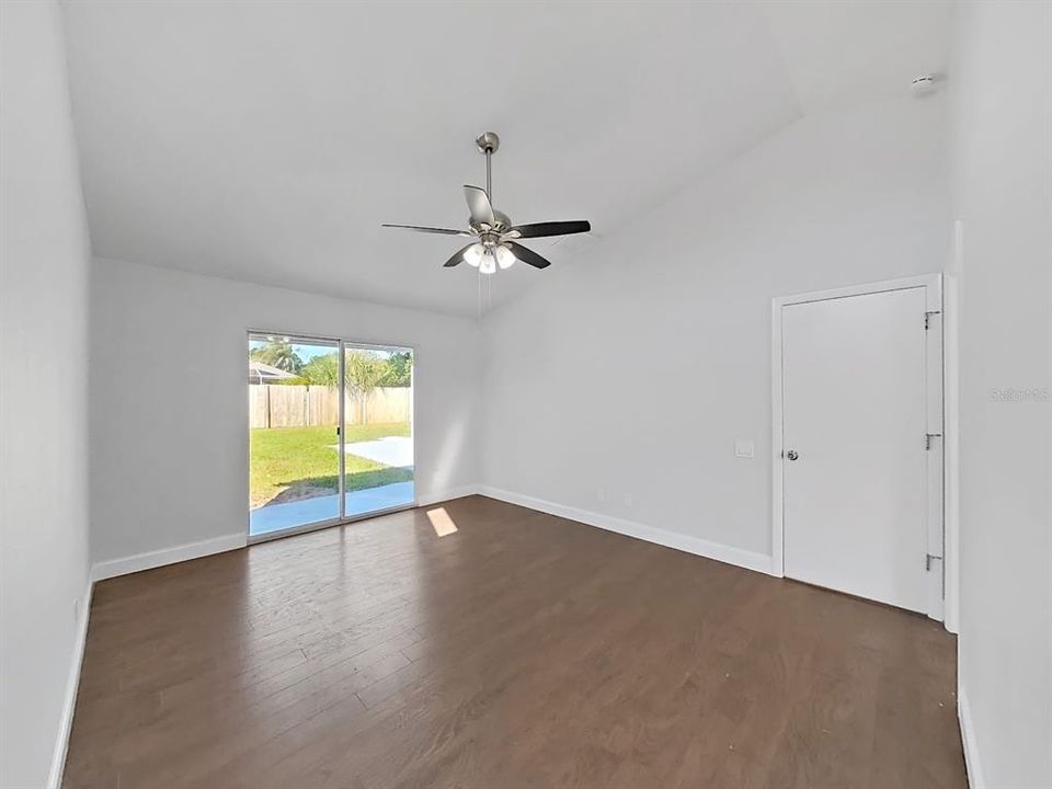 En Venta: $319,900 (3 camas, 2 baños, 1502 Pies cuadrados)