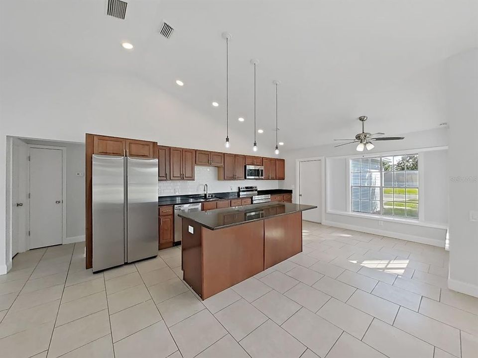 En Venta: $319,900 (3 camas, 2 baños, 1502 Pies cuadrados)