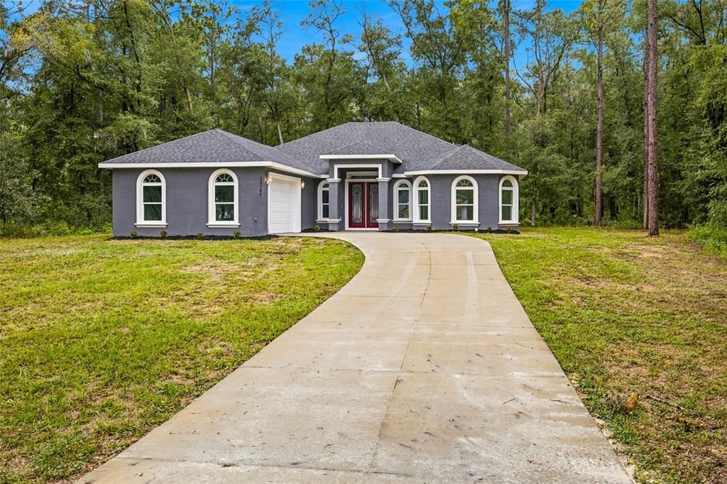 For Sale: $649,500 (4 beds, 3 baths, 2700 Square Feet)