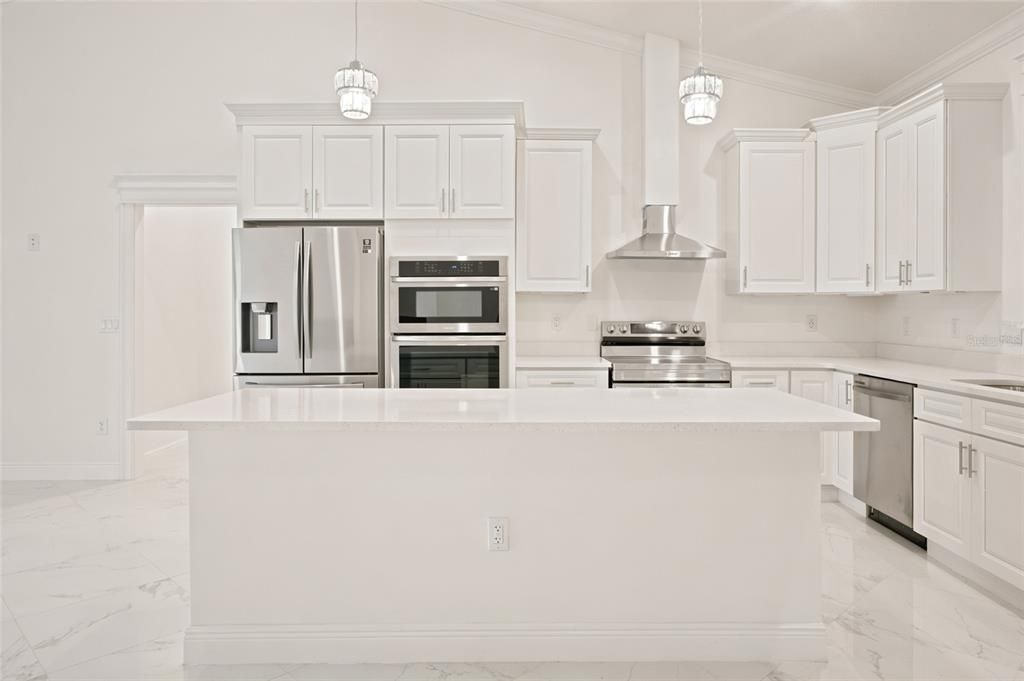 For Sale: $649,500 (4 beds, 3 baths, 2700 Square Feet)