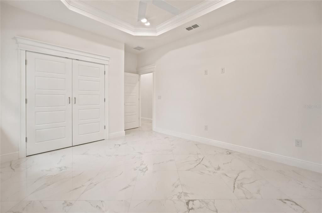 For Sale: $649,500 (4 beds, 3 baths, 2700 Square Feet)