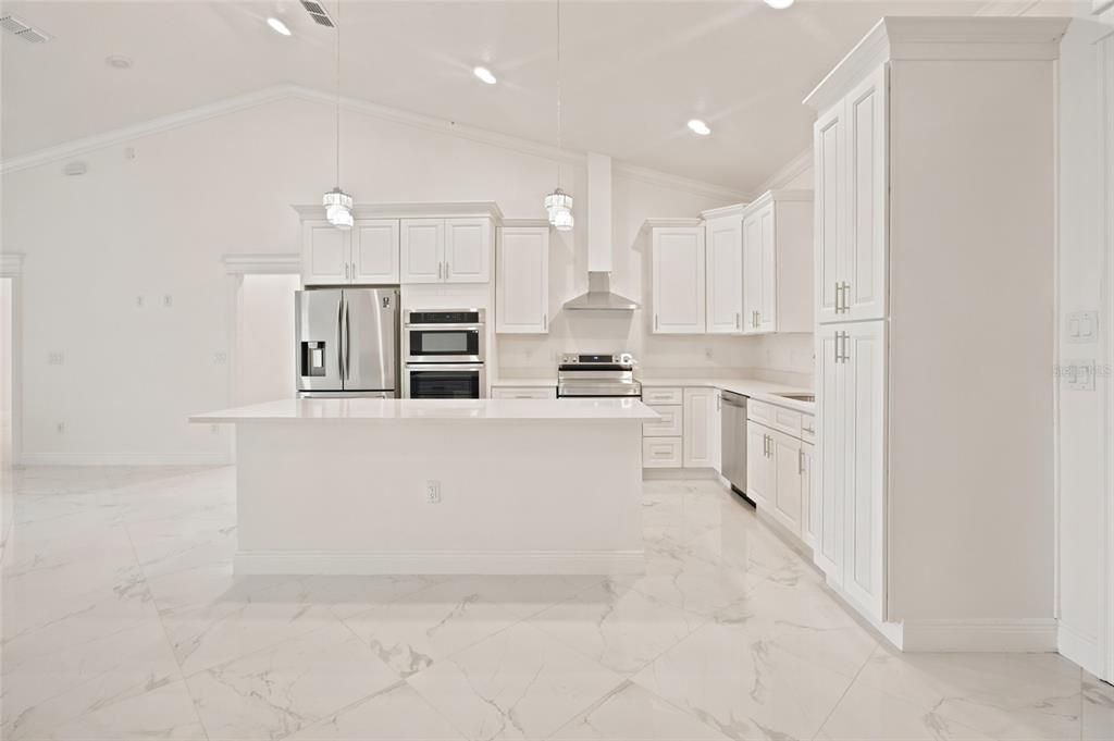 For Sale: $649,500 (4 beds, 3 baths, 2700 Square Feet)