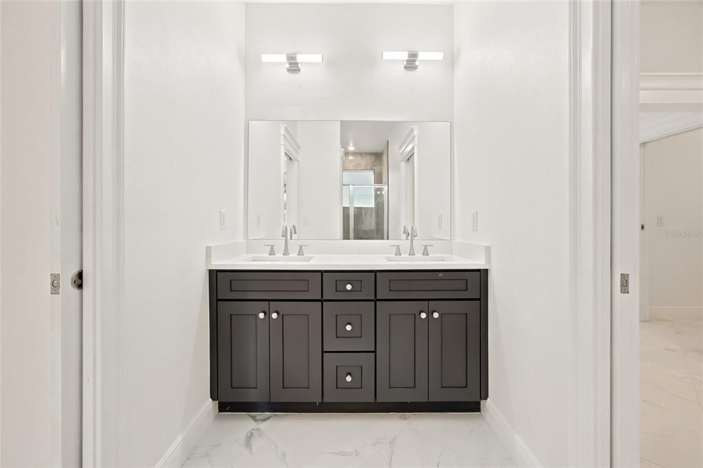 For Sale: $649,500 (4 beds, 3 baths, 2700 Square Feet)