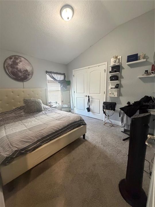En Venta: $270,000 (3 camas, 2 baños, 1820 Pies cuadrados)