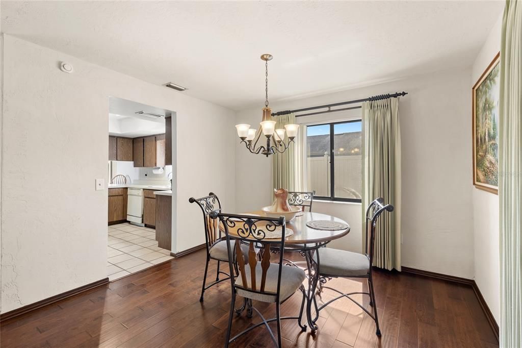 En Venta: $315,000 (3 camas, 2 baños, 1653 Pies cuadrados)