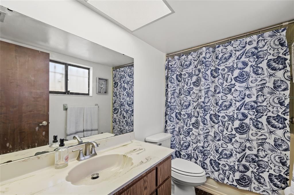 En Venta: $315,000 (3 camas, 2 baños, 1653 Pies cuadrados)
