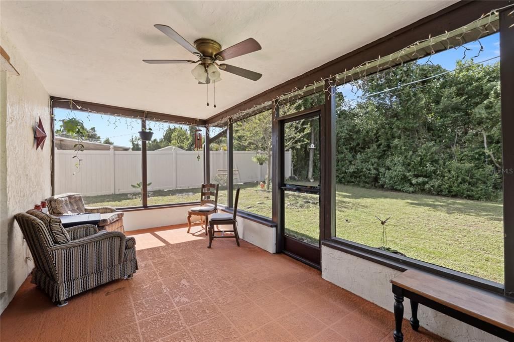 En Venta: $315,000 (3 camas, 2 baños, 1653 Pies cuadrados)
