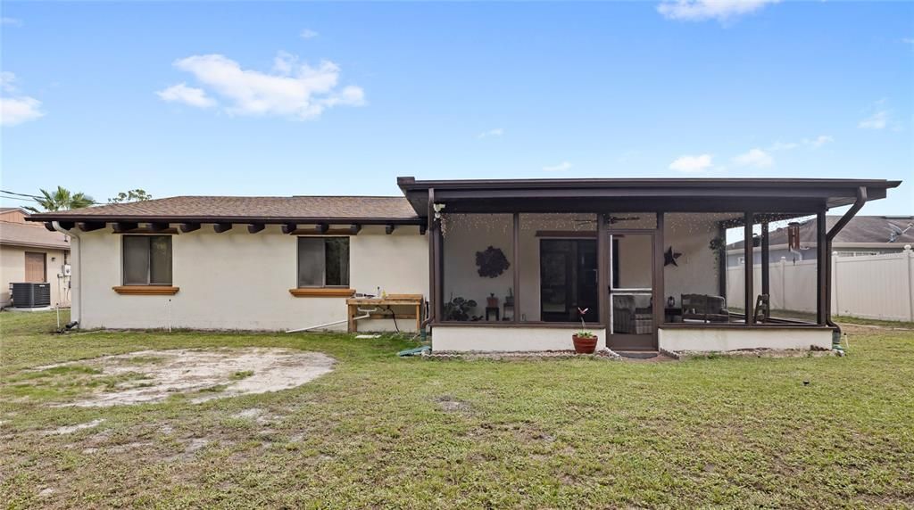 En Venta: $315,000 (3 camas, 2 baños, 1653 Pies cuadrados)