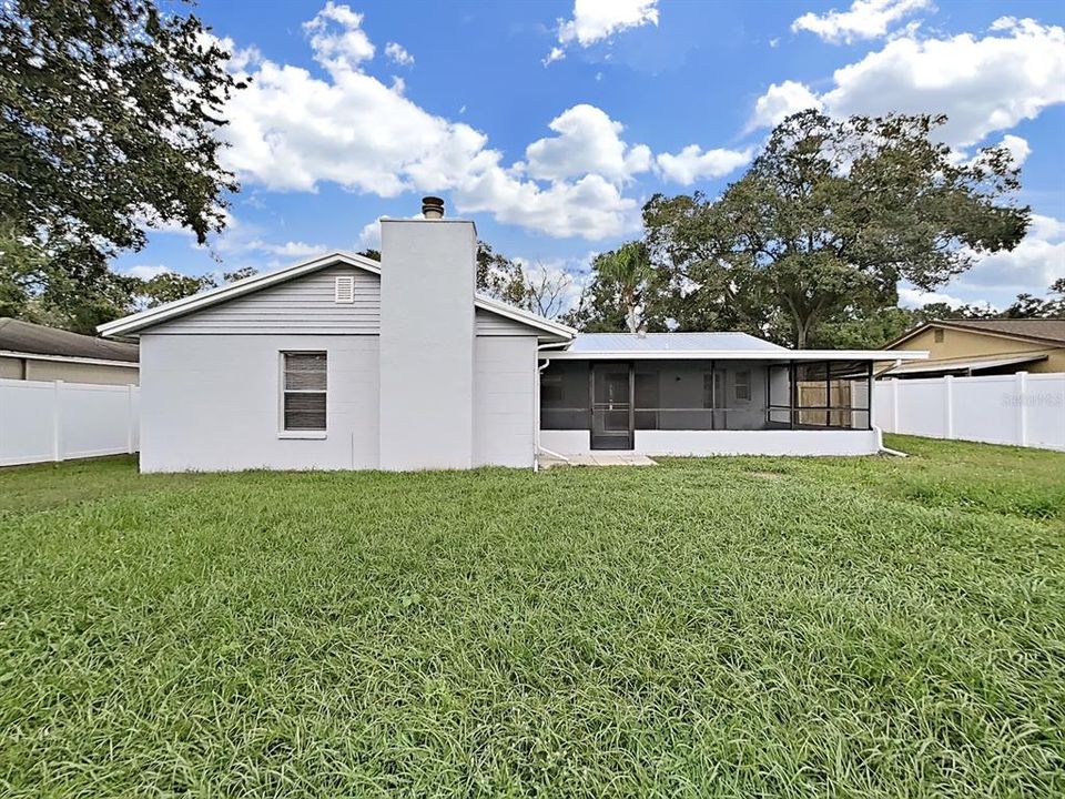 For Sale: $400,000 (3 beds, 2 baths, 1474 Square Feet)
