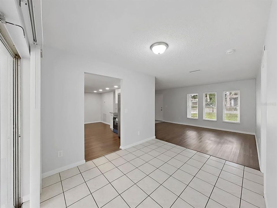 For Sale: $400,000 (3 beds, 2 baths, 1474 Square Feet)