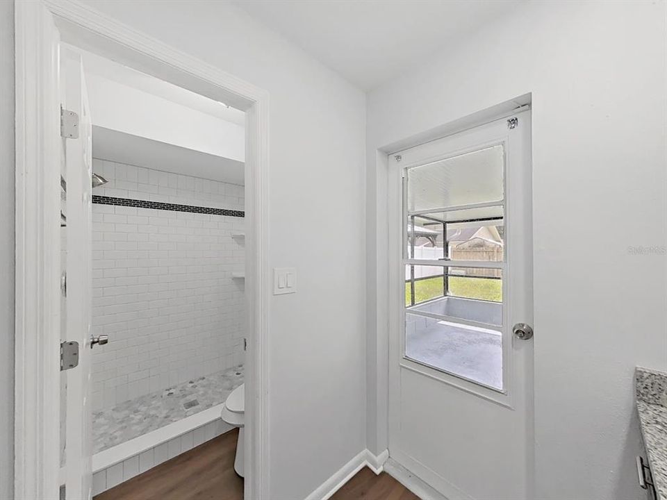 For Sale: $400,000 (3 beds, 2 baths, 1474 Square Feet)