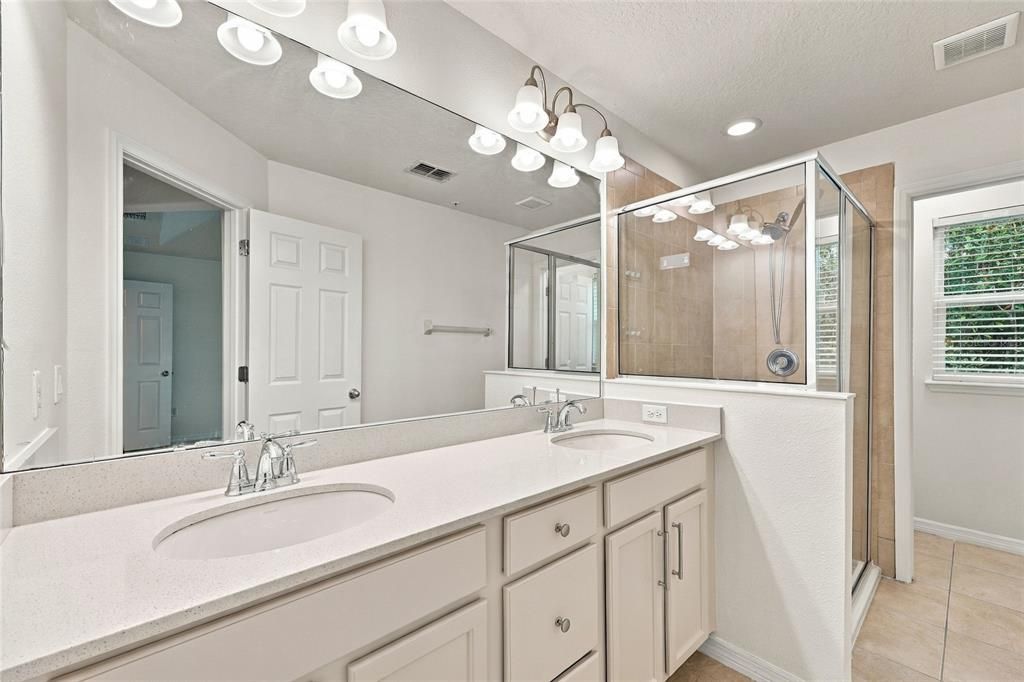 For Sale: $359,900 (3 beds, 2 baths, 1682 Square Feet)