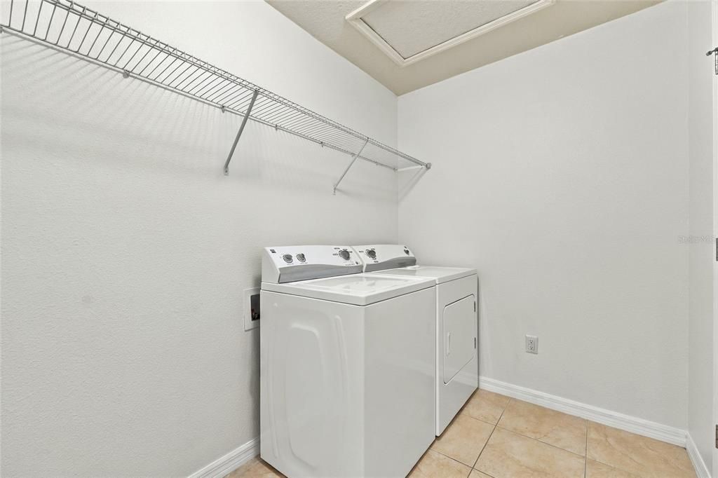 For Sale: $359,900 (3 beds, 2 baths, 1682 Square Feet)