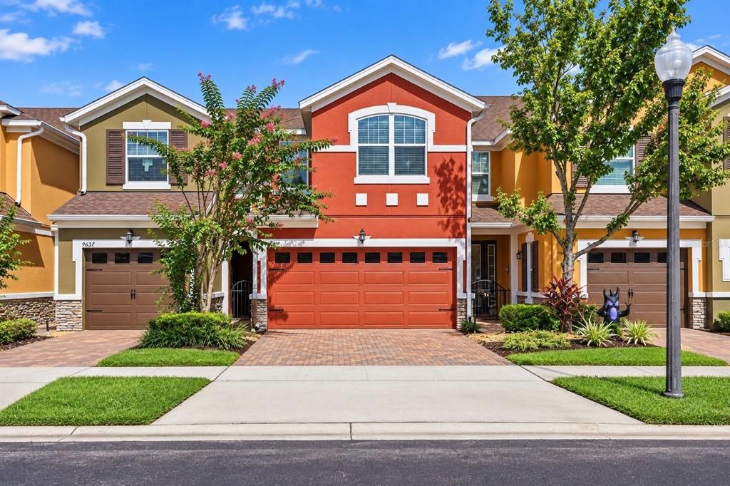 For Sale: $359,900 (3 beds, 2 baths, 1682 Square Feet)
