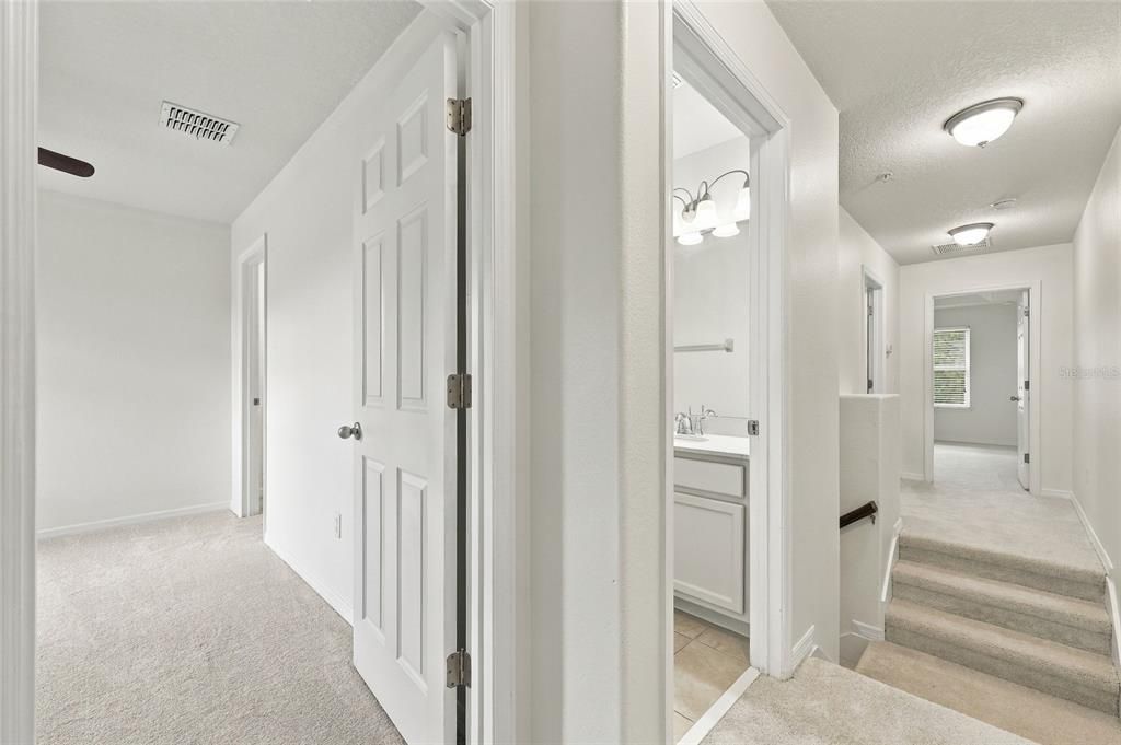 For Sale: $359,900 (3 beds, 2 baths, 1682 Square Feet)