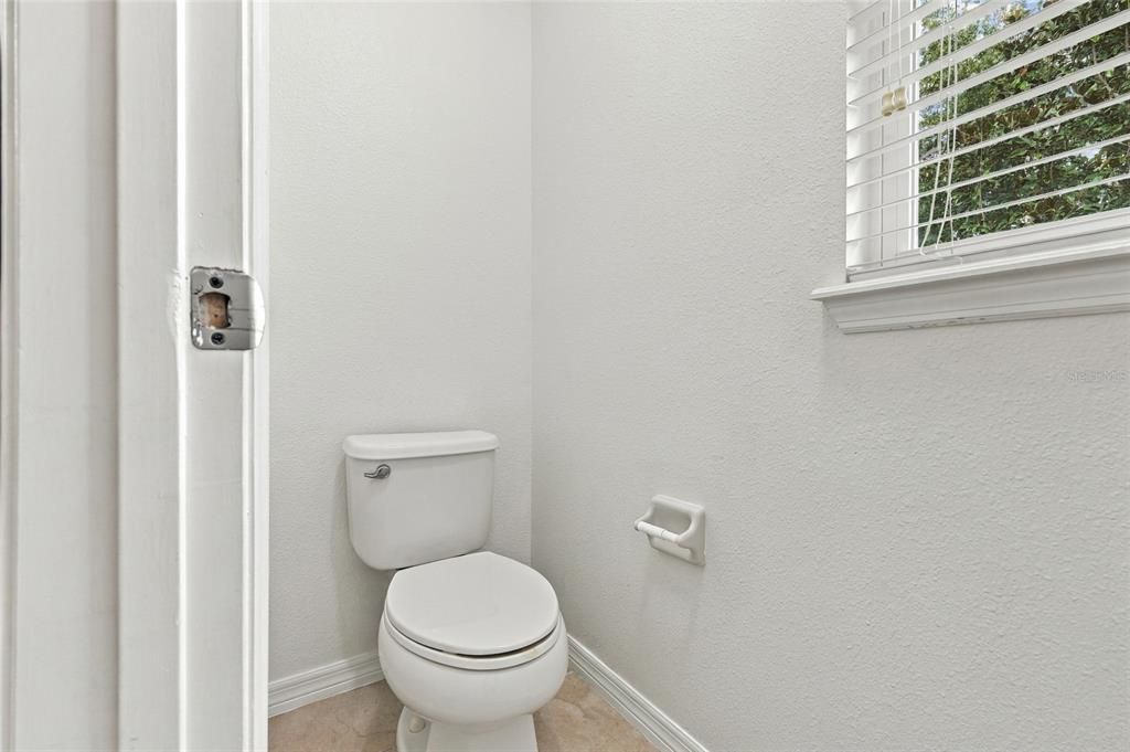 For Sale: $359,900 (3 beds, 2 baths, 1682 Square Feet)
