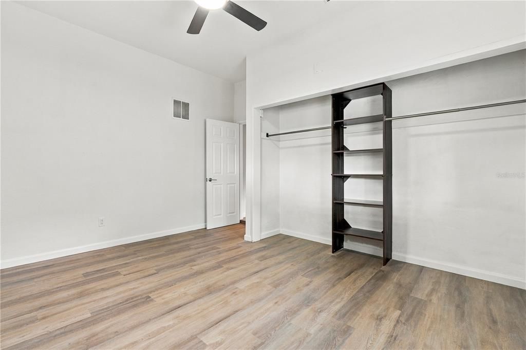 For Sale: $359,900 (3 beds, 2 baths, 1512 Square Feet)