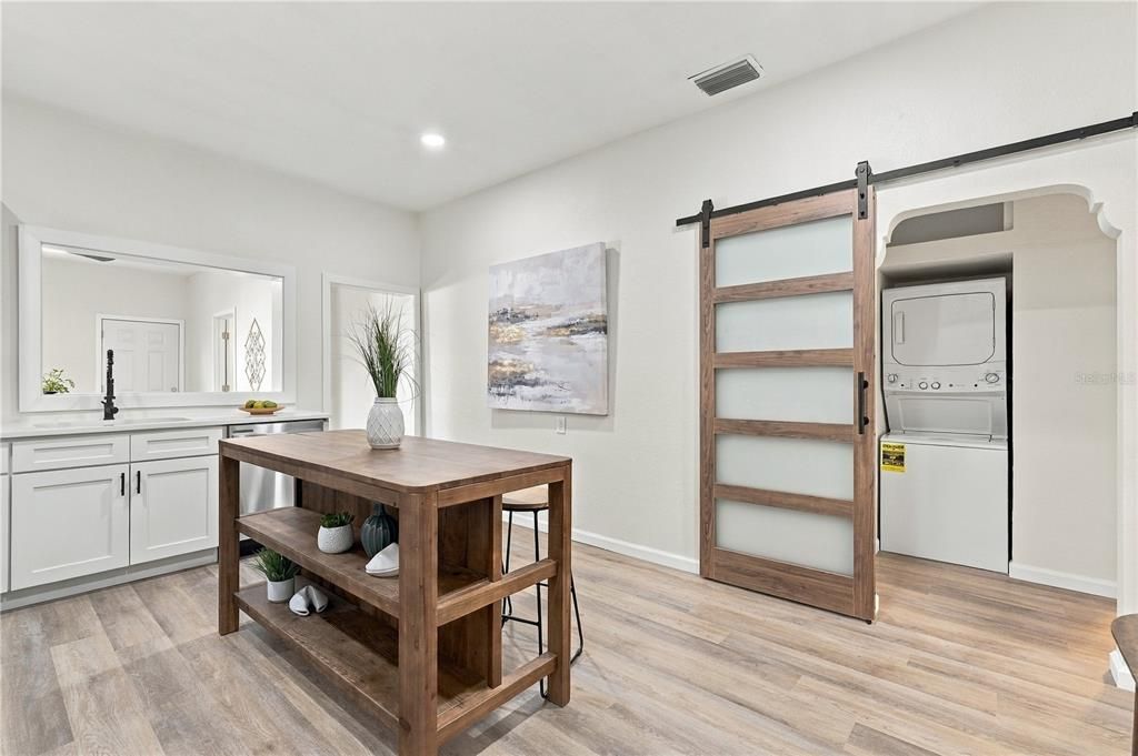 For Sale: $359,900 (3 beds, 2 baths, 1512 Square Feet)