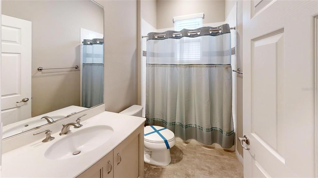 На продажу: $269,900 (2 спален, 2 ванн, 1576 Квадратных фут)