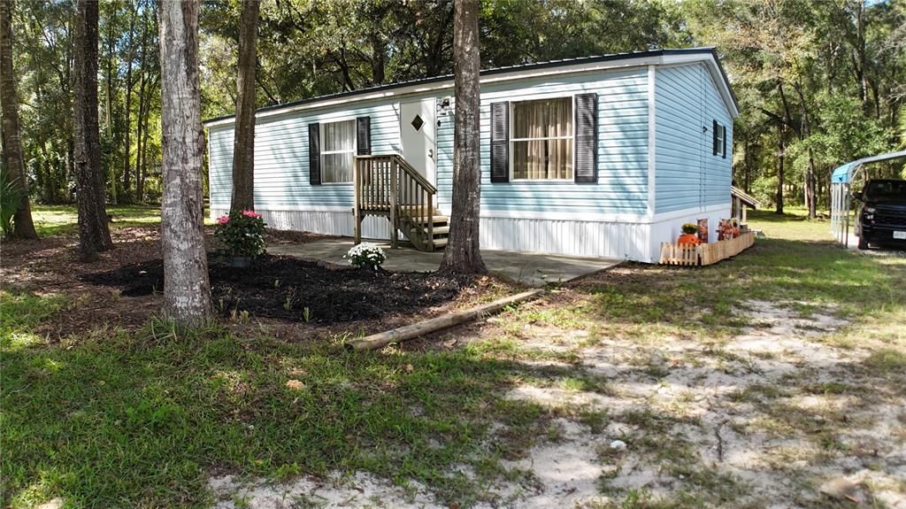For Sale: $124,900 (2 beds, 2 baths, 960 Square Feet)