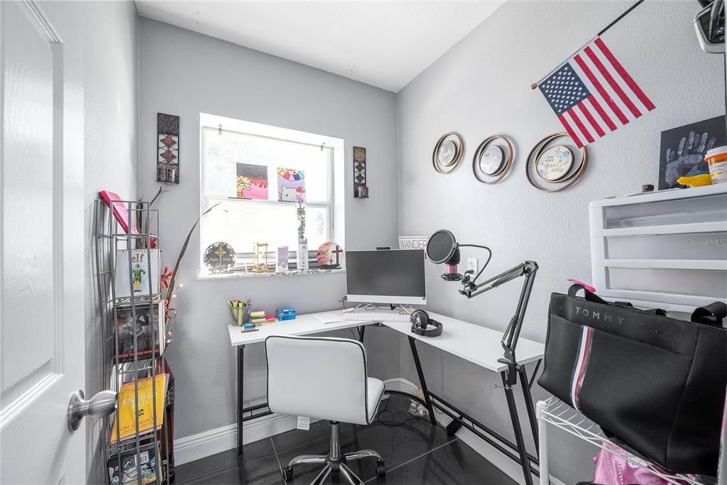 For Sale: $539,000 (3 beds, 3 baths, 2332 Square Feet)