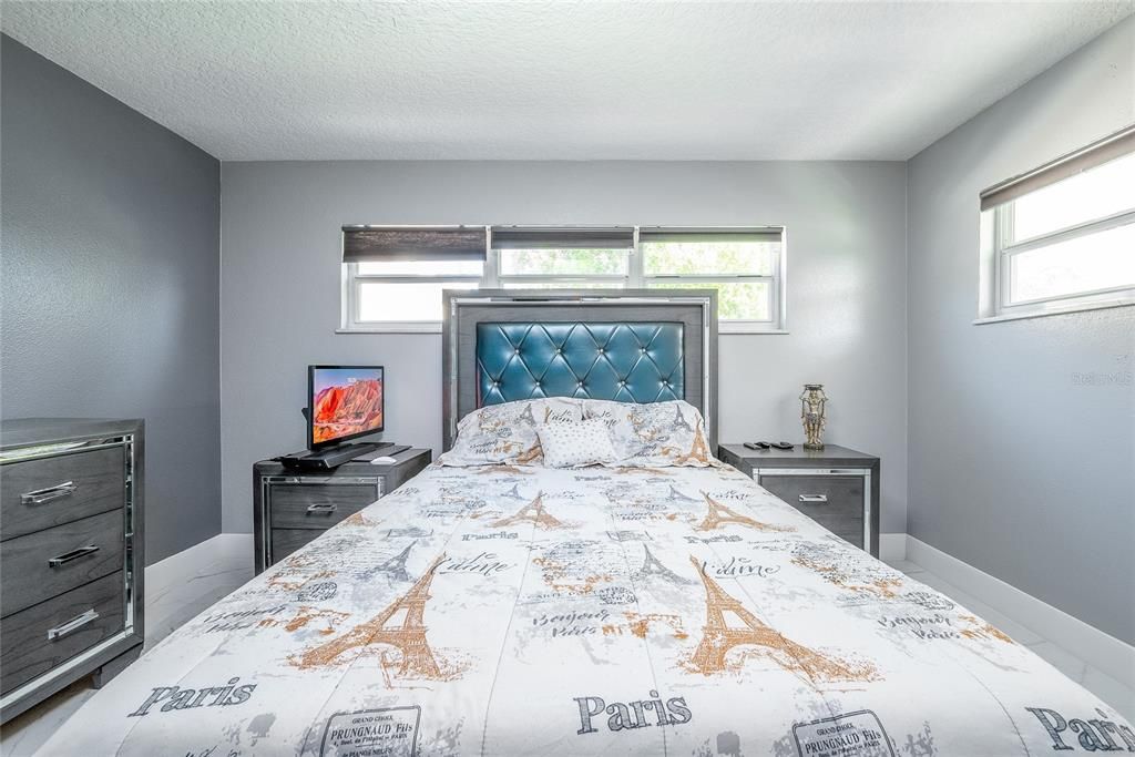 For Sale: $539,000 (3 beds, 3 baths, 2332 Square Feet)