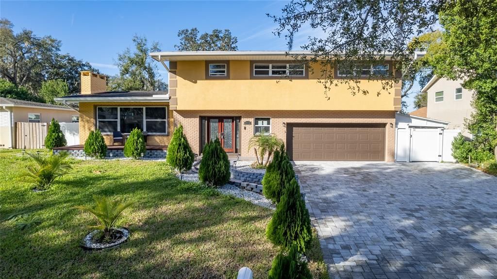 For Sale: $539,000 (3 beds, 3 baths, 2332 Square Feet)