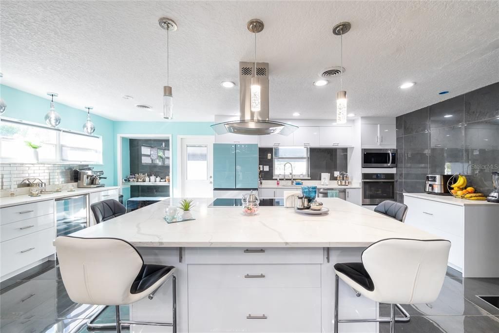 For Sale: $539,000 (3 beds, 3 baths, 2332 Square Feet)