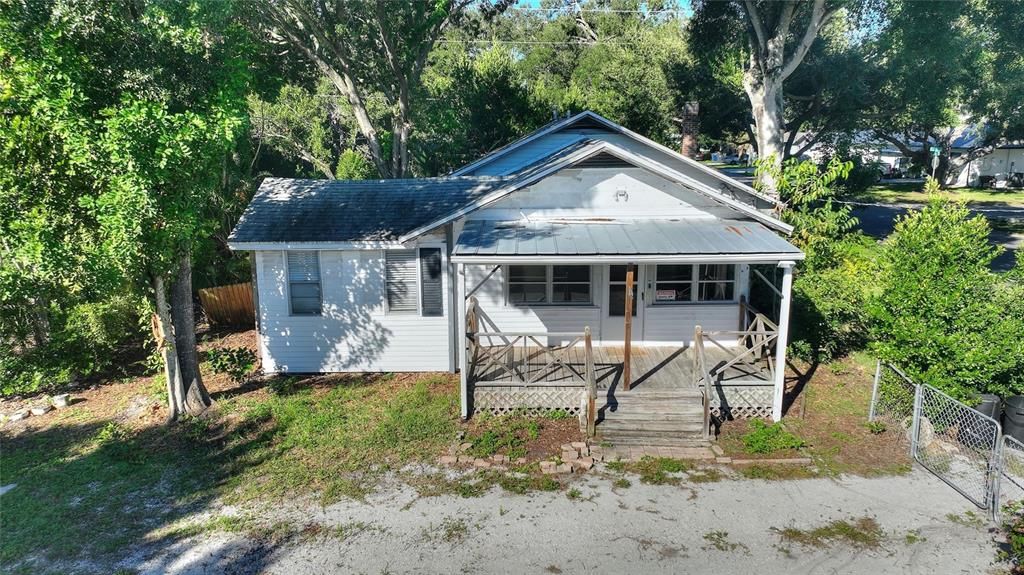 For Sale: $249,900 (3 beds, 2 baths, 1362 Square Feet)