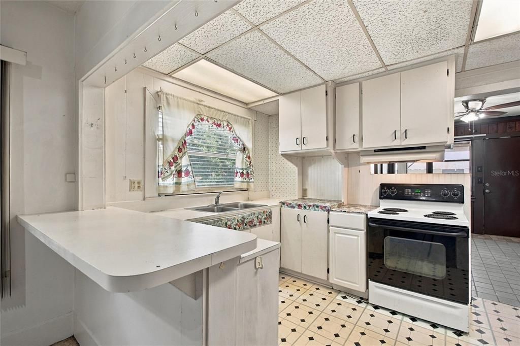 For Sale: $249,900 (3 beds, 2 baths, 1362 Square Feet)