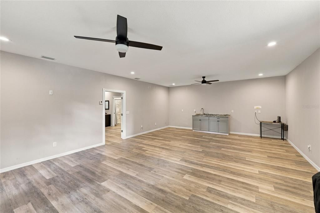 En Venta: $629,000 (5 camas, 3 baños, 3335 Pies cuadrados)