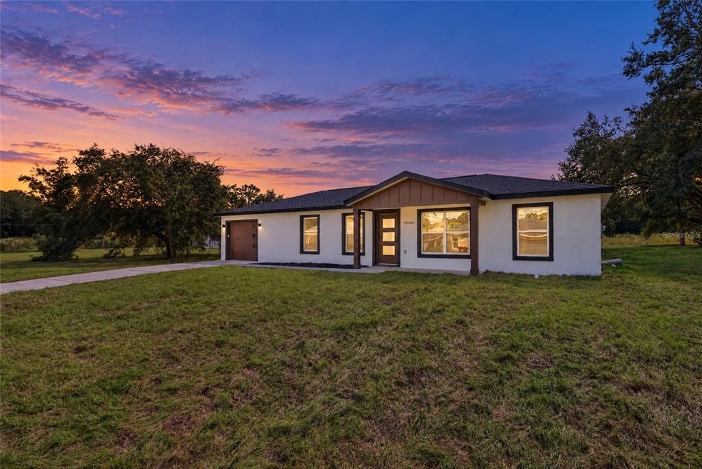 For Sale: $240,000 (3 beds, 2 baths, 1286 Square Feet)