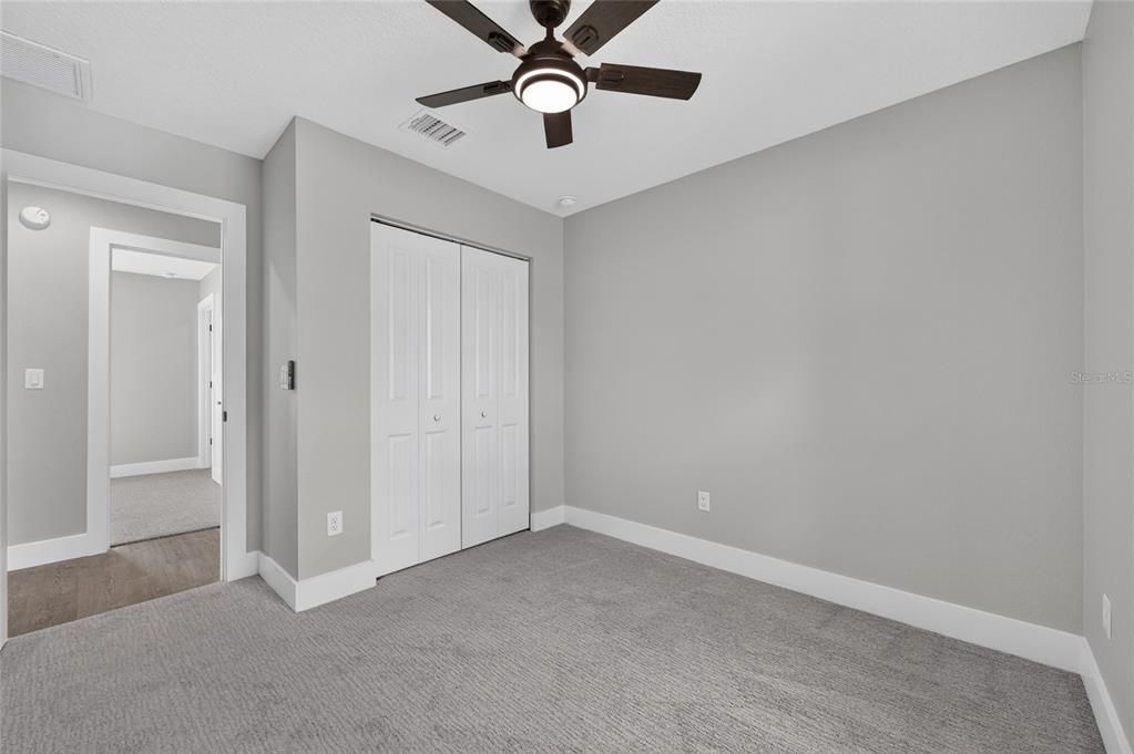 For Sale: $240,000 (3 beds, 2 baths, 1286 Square Feet)