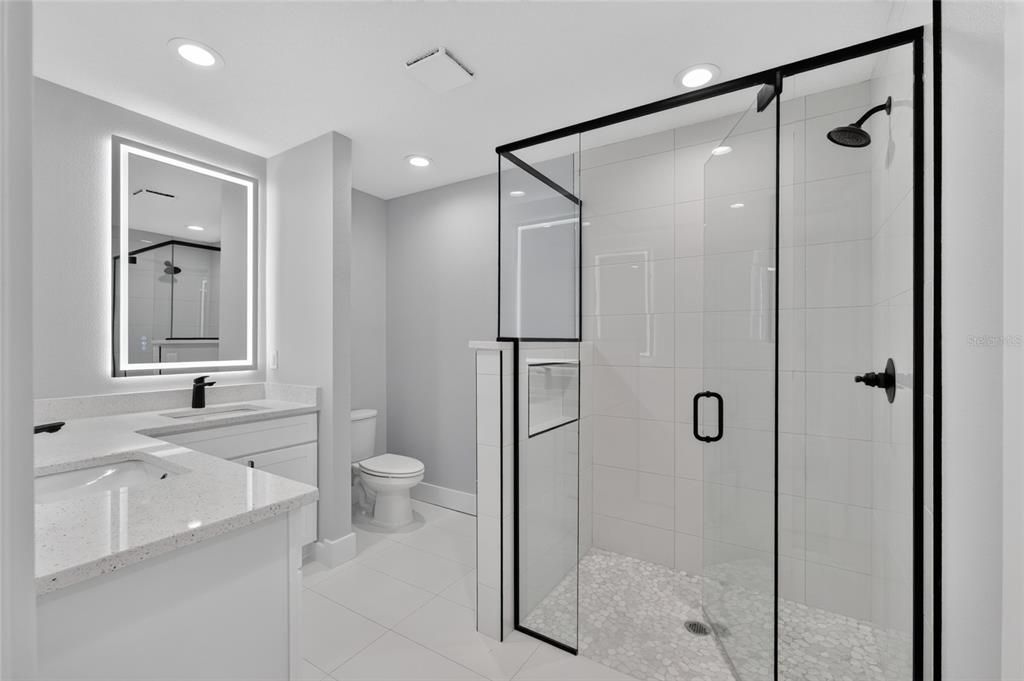 For Sale: $240,000 (3 beds, 2 baths, 1286 Square Feet)
