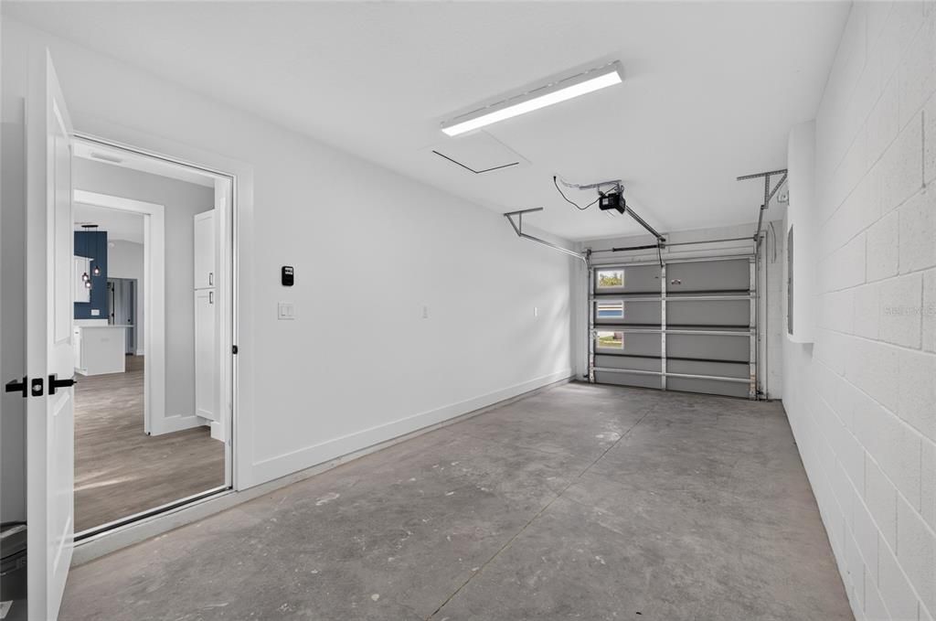 For Sale: $240,000 (3 beds, 2 baths, 1286 Square Feet)
