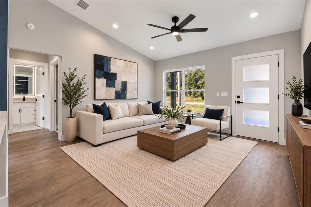 For Sale: $240,000 (3 beds, 2 baths, 1286 Square Feet)