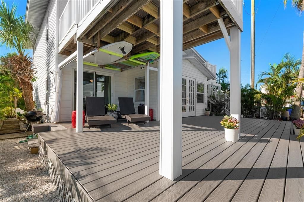 En Venta: $975,000 (3 camas, 4 baños, 2114 Pies cuadrados)