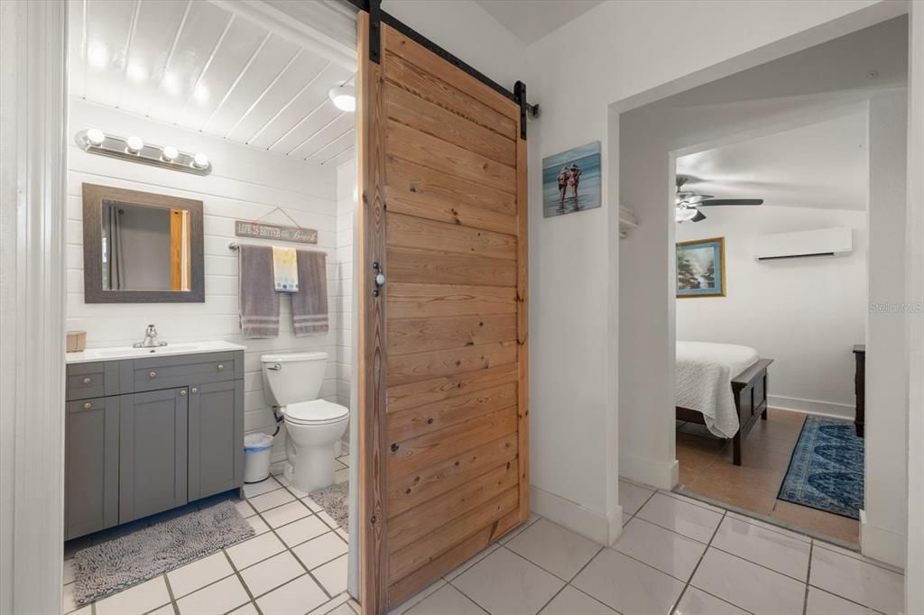 En Venta: $975,000 (3 camas, 4 baños, 2114 Pies cuadrados)
