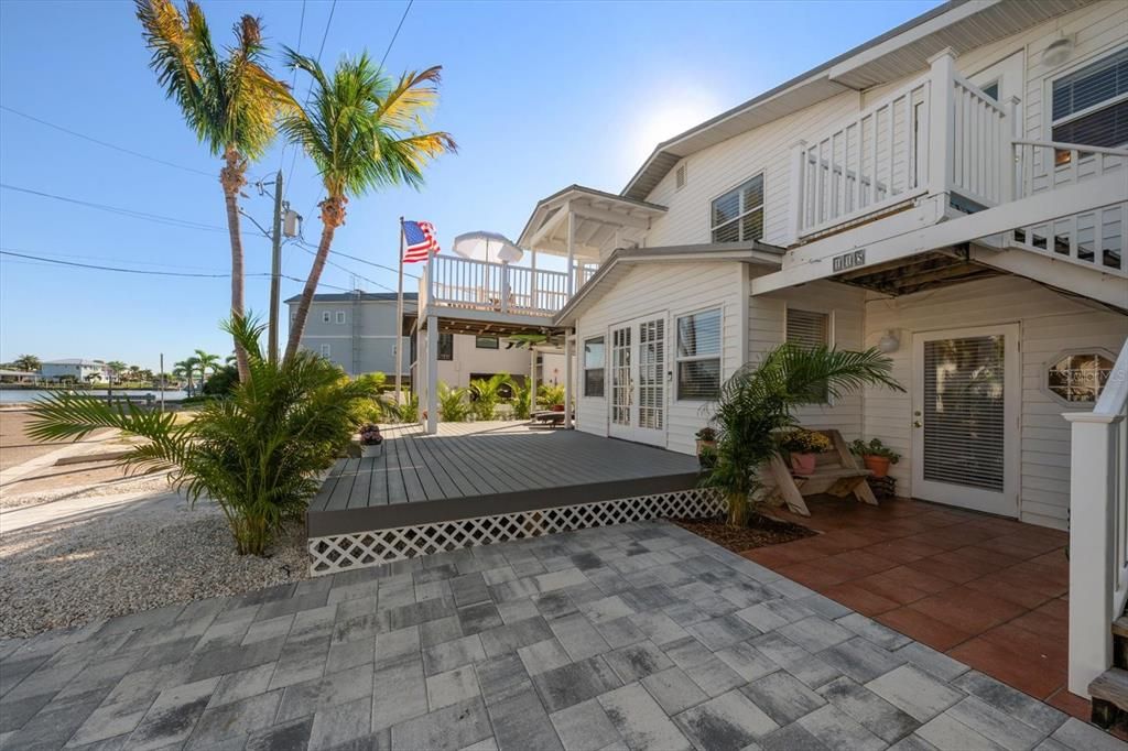 En Venta: $975,000 (3 camas, 4 baños, 2114 Pies cuadrados)