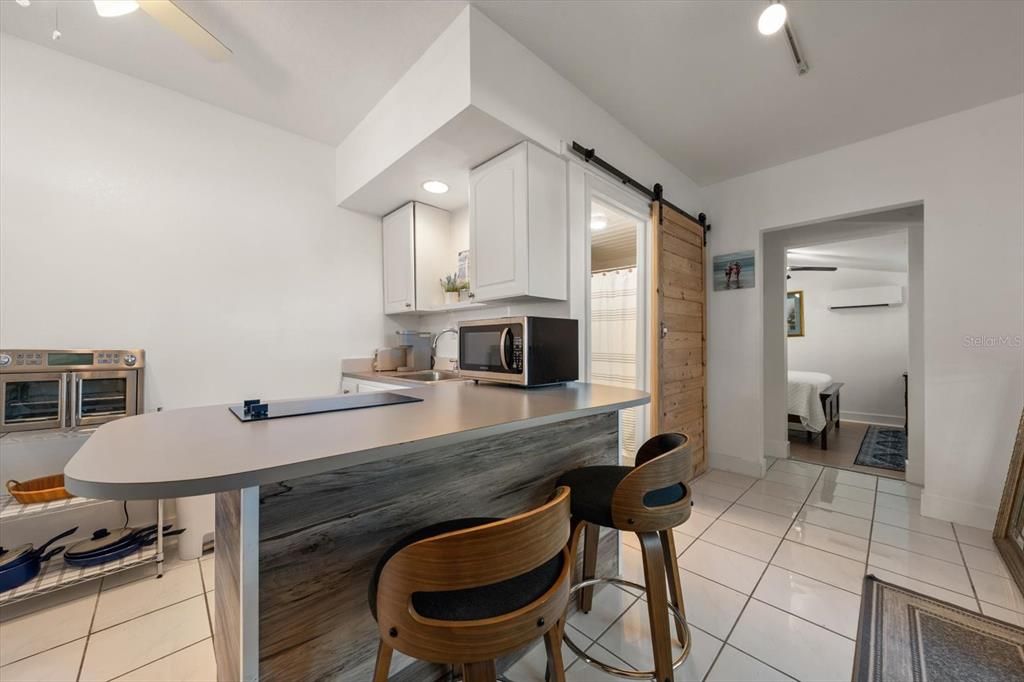 En Venta: $975,000 (3 camas, 4 baños, 2114 Pies cuadrados)