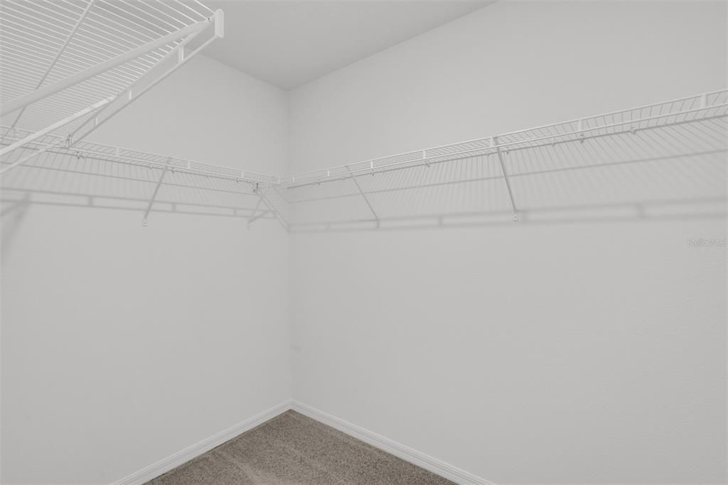 В аренду: $2,340 (3 спален, 2 ванн, 1693 Квадратных фут)