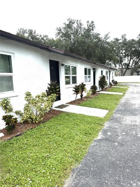 For Rent: $1,695 (2 beds, 1 baths, 731 Square Feet)