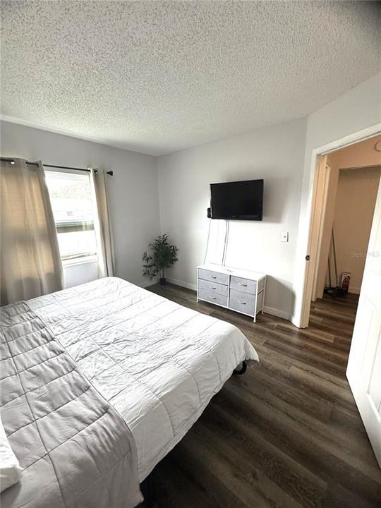 For Rent: $1,695 (2 beds, 1 baths, 731 Square Feet)