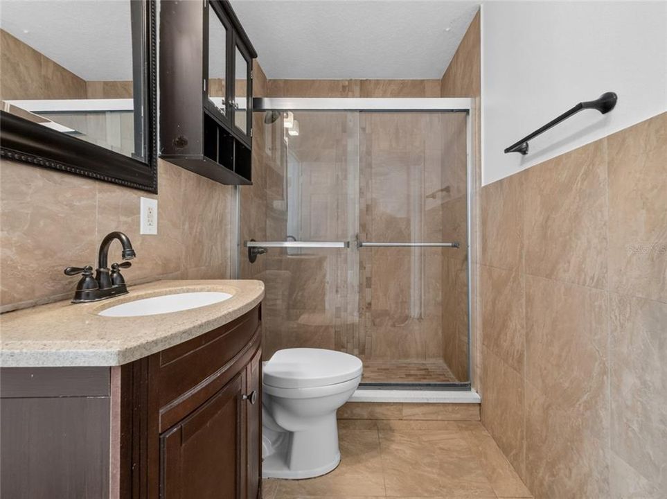 En Venta: $519,900 (6 camas, 4 baños, 3547 Pies cuadrados)