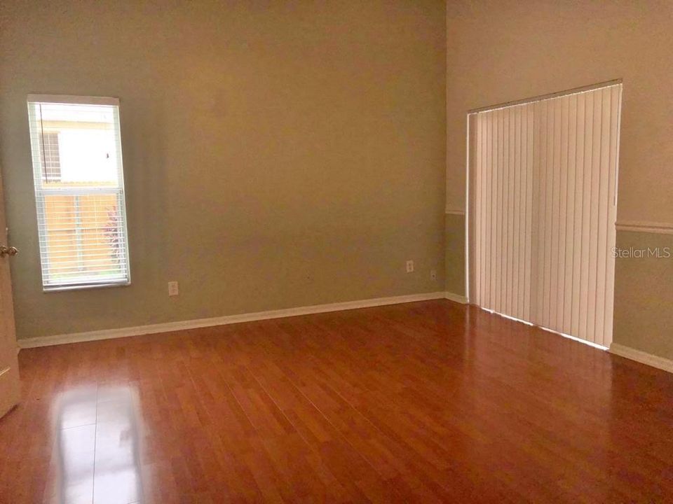 En Renta: $2,650 (4 camas, 2 baños, 2052 Pies cuadrados)