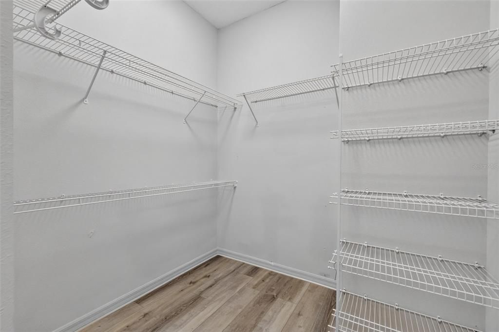 For Sale: $550,000 (3 beds, 2 baths, 2003 Square Feet)