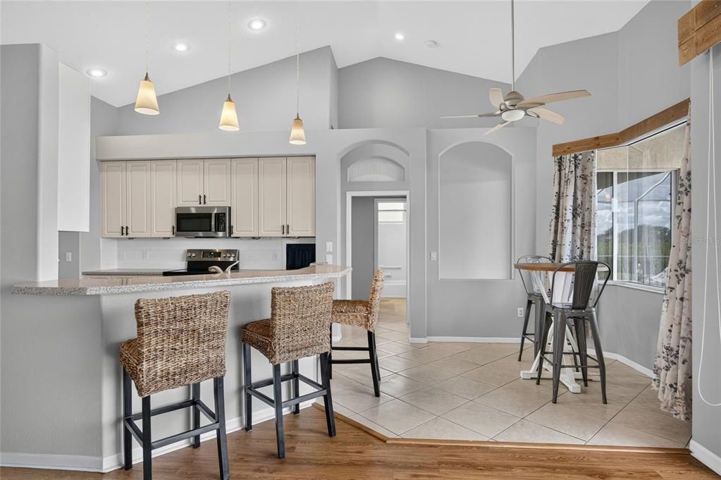 На продажу: $529,500 (4 спален, 3 ванн, 2367 Квадратных фут)
